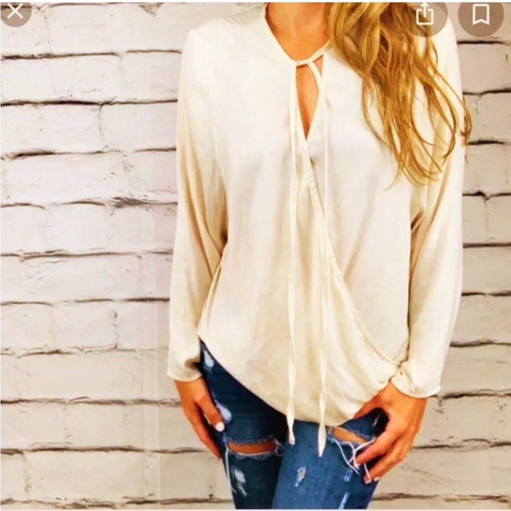 SILENCE & NOISE Cream Crossover Blouse High/Low Size Small